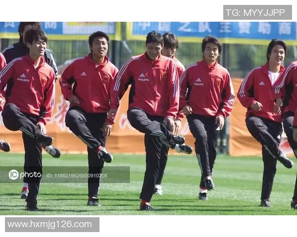 中国足球球星成长历程与辉煌时刻深度解析