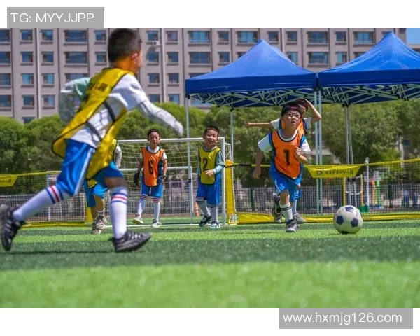 身高一米七五的足球球星如何在绿茵场上展现独特魅力与实力